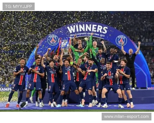 世界足球的巅峰盛宴：欧冠历史上的黄金时刻，欧冠历代足球